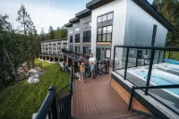 Basecamp Resorts Revelstoke Hotels in Revelstoke