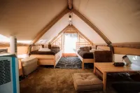 Mornery The Riverside Hotels in Doi Saket