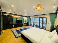 The Bamboo Palace Hotel & Residences Hotels near Ha Long Bay