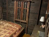 Ayothaya Riverside House Hotels near معبد وات شايواتثانارام