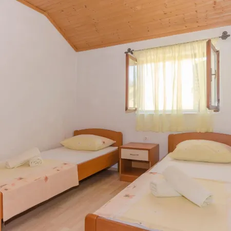 Apartments Romic