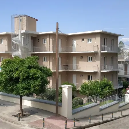 Lilly Apartments Отели рядом с достопримечательностью «Пляж Астир»