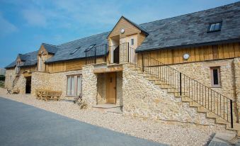 Hills Farm Stays