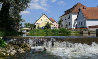 Zum Weißen Rössl