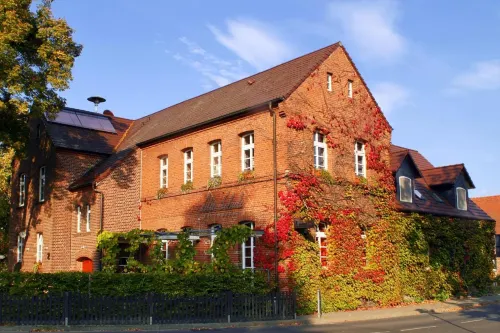 Alte Schule Reichenwalde Hotel a Langewahl