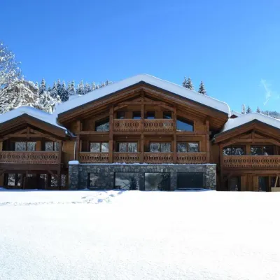 Les Chalets d'Adelphine Hotels near TSD du Stade