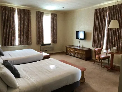 Stearns Hotel Hotels in Ludington