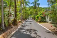 Ashmore Palms Holiday Village - 2-Star