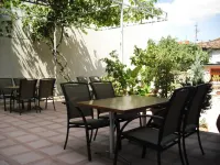 Guest House Bujtina Leon