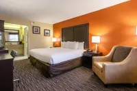 Clarion Pointe Biltmore Village