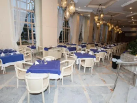 Riviera Hotel - Family Only Hotels in Akouda