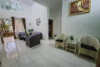 Syafa Homestay Syariah Mitra RedDoorz Hotel a Jenu