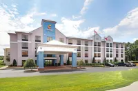 Comfort Inn & Suites Carrollton Hotels near Center Pointe Suites