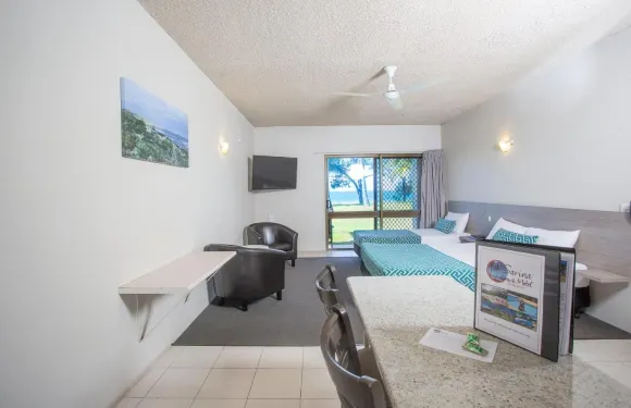 薩日娜海灘汽車旅館