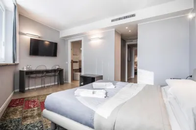 Golgi Suite Hotels near Borgo Calvenzano