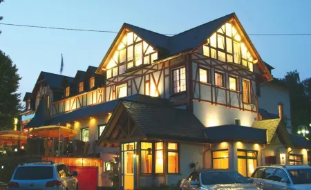 Hotel Westerwälder Hof Отели в г. Сек
