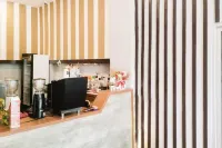 RedDoorz at Capsule Inn Teuku Umar Hotels in Gedong Air