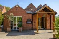 Crouchers Hotel - ที่มีที่จอดรถ