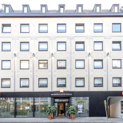 Ibis Brussels Centre Châtelain Hotels near Constantin Meunier Museum