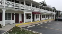 Chalet Motel Mequon