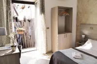 Hotel Colombo Hotels in Naples