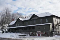Smugglers Notch Inn Hotels in Cambridge