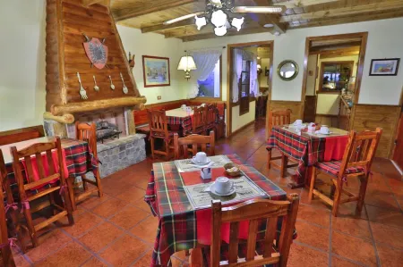 Hosteria Sirenuse Отели рядом с достопримечательностью «Punta Mogotes»