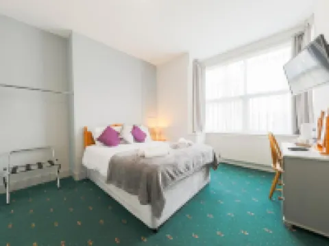 The Clee Hotel - Cleethorpes, Grimsby, Lincolnshire Hotels in Cleethorpes