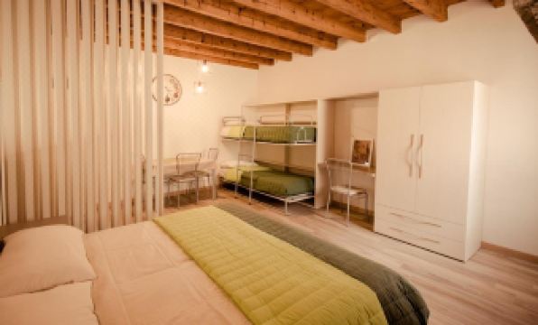 Casa Bassetto - Housity