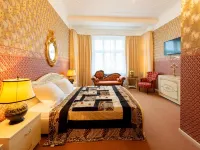 Hotel Pension Dahlem Hotels near Lichterfelde