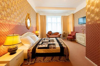 Hotel Pension Dahlem Hotels in Тельтов