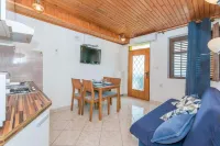 Apartments Josip