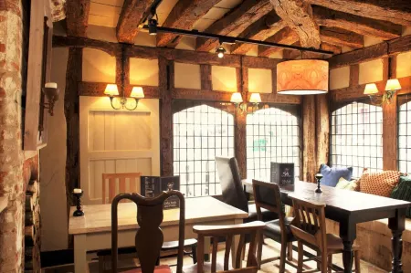 The Cross Keys Отели в г. Квендон энд Риклинг