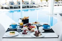 Crystal Villas & Suites - breakfast