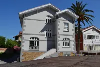 Alamar Salinas House Hotels in Avilés