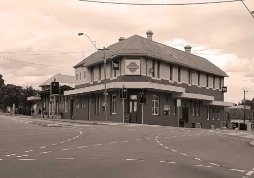 The Beaconsfield Hotel Hotels in Murdoch