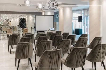 Hotel Balkan Отели в г. Kostenkovtsi