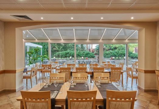 호텔 아카데미에