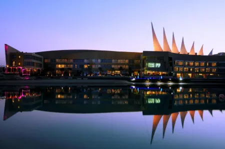 Dragon Hotel and Resort