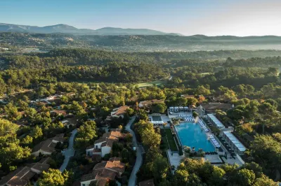 Terre Blanche Evènementiel Hôtels à : Fayence