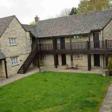 The Bird in Hand Inn, Witney Hotel Exterior