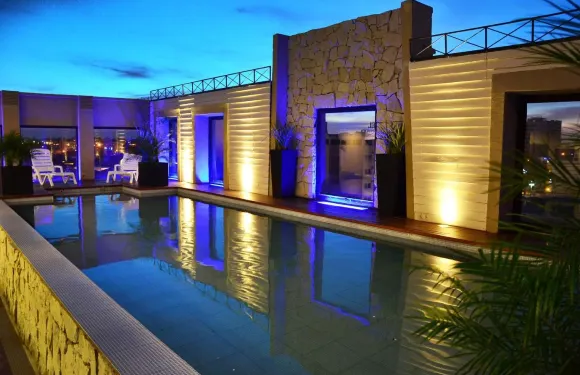 公園酒店及套房