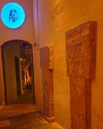 Cleopatra Antique Hotel Отели в г. Шанлыурфа