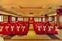 NM Royale County Hotels in Tripunittura