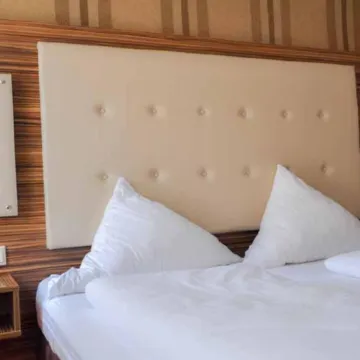 Hotel Villa Erlen Отели в г. Эрланген