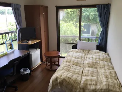 丘の上のゲストハウス｢Daigo house｣ のホテル