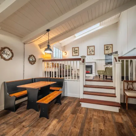 Bandon Marina Inn