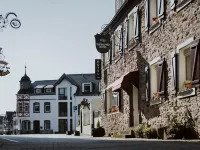 Mya Weinland Hotel Kobern-Gondorf - parking
