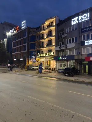 Hotel Real - บริการรถรับส่ง