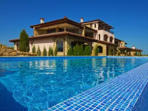 Club Residence at BlackSeaRama Golf